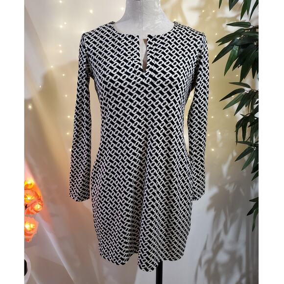 Diane von Furstenberg Reina Silk Chain Link Black White Mini Dress Womens Size 4 - Picture 1 of 11